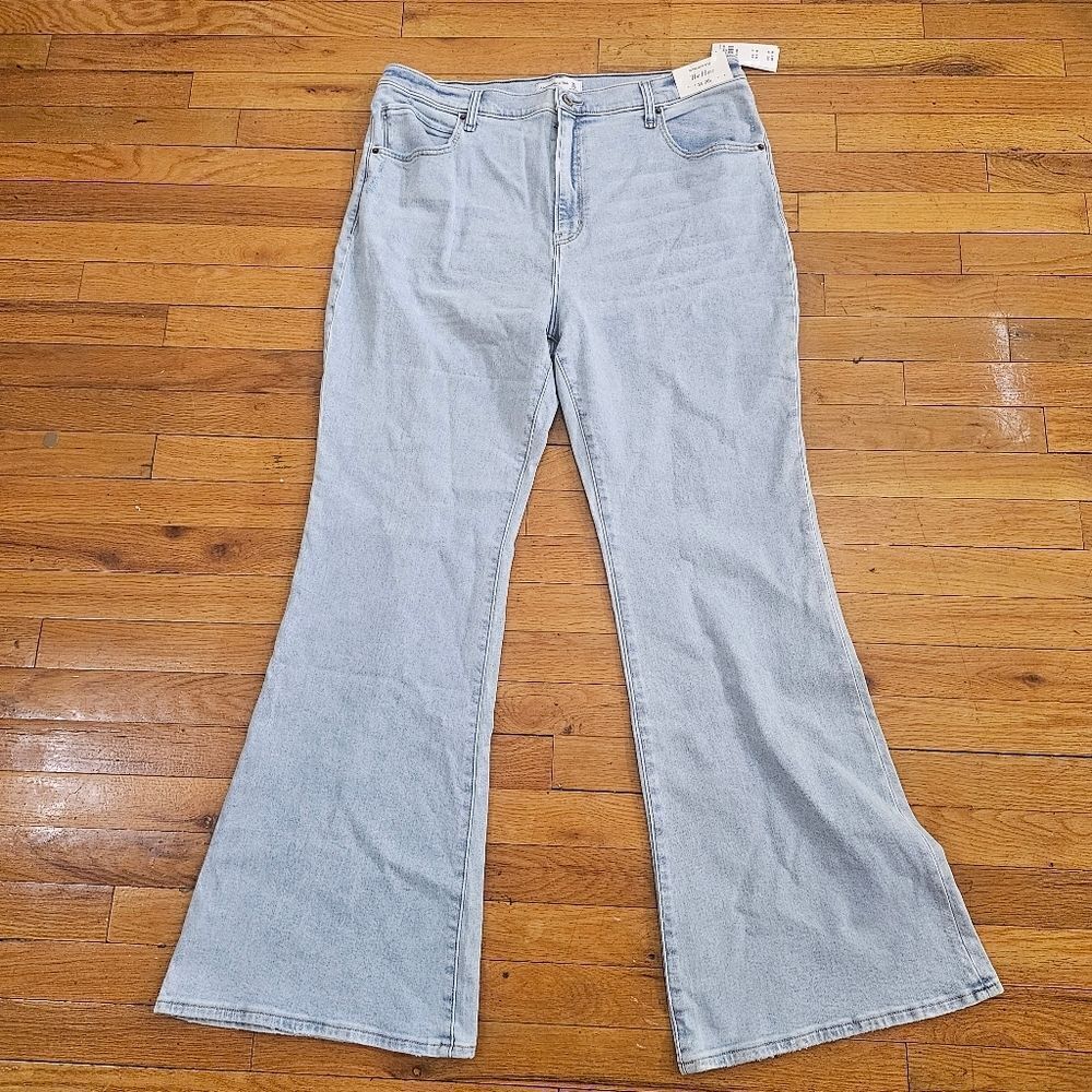 Abercrombie Fitch Flare Leg Blue Denim Jeans Size 35 - Picture 2 of 12